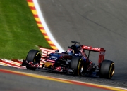 开云体育平台APP-哈斯车队逆转梅赛德斯，佩雷兹高光表现