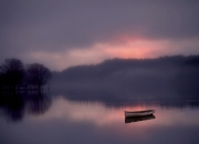 开云sport-风驰电掣间的文明暗喻，一条赛道与一场跨时空的压制