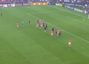 开云-经典对决，球场上惊现绝杀一幕的简单介绍