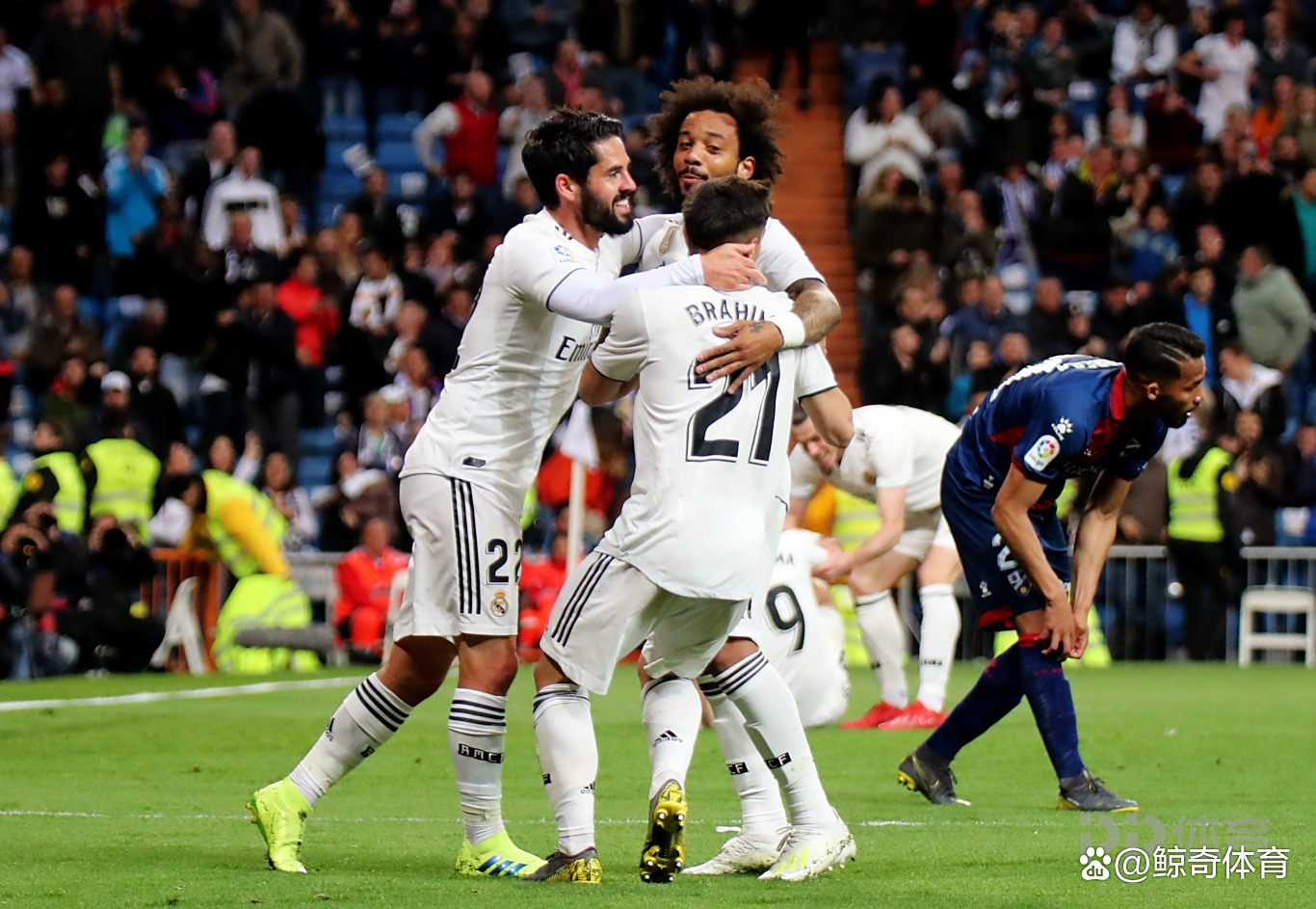 马德里德比再度燃爆,皇马主场取胜加冕 马德里德比再度燃爆,皇马主场取胜加冕