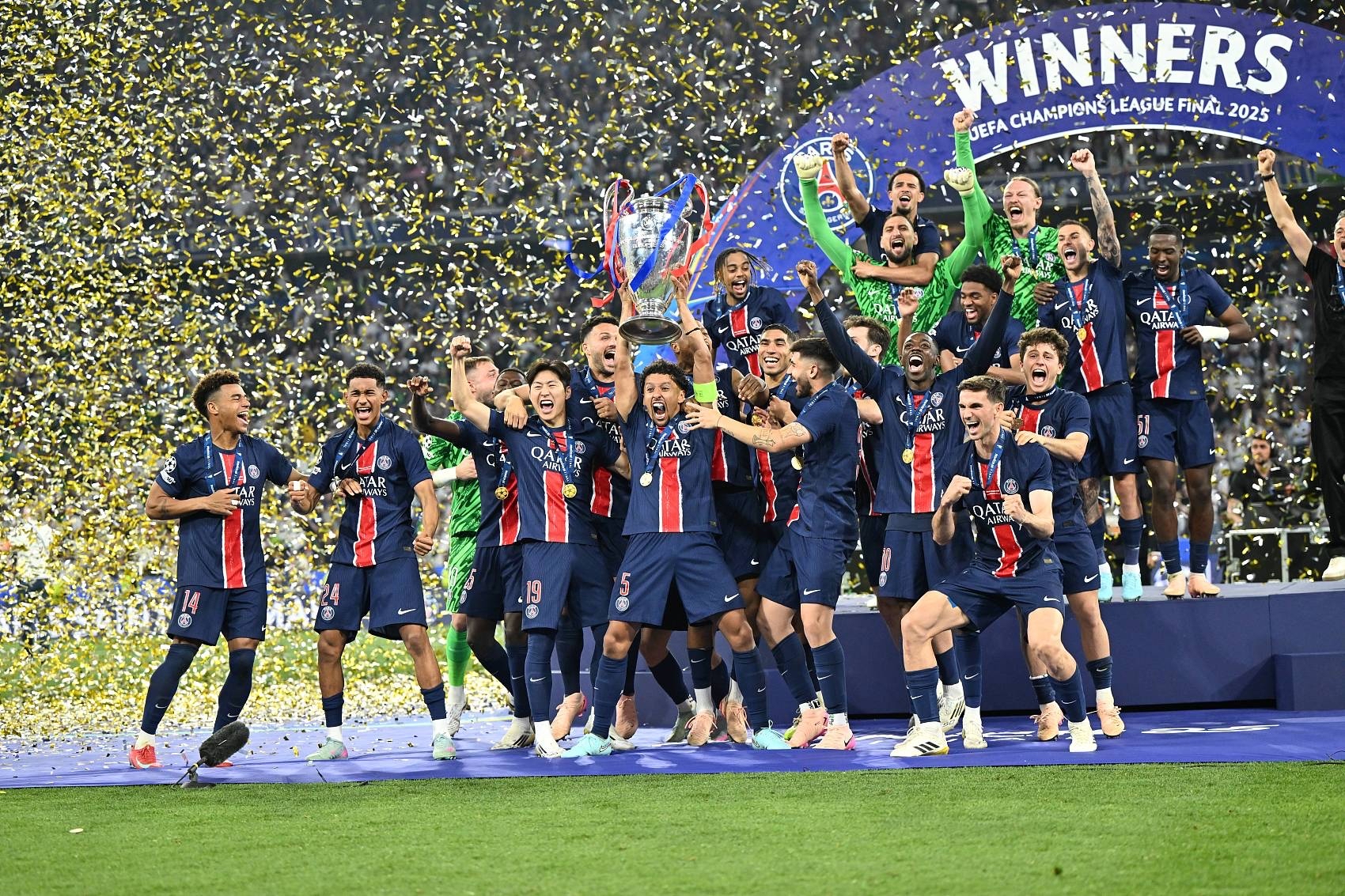 关于巴黎圣日耳曼连胜居首,全队气势如虹的信息 关于巴黎圣日耳曼连胜居首,全队气势如虹的信息