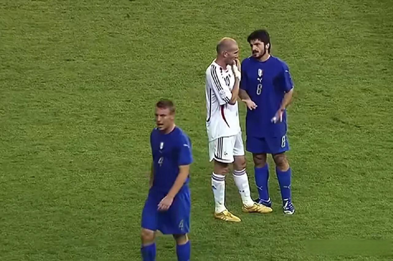 包含拉齐奥门将连连神扑，成为球队防线重要支柱的词条