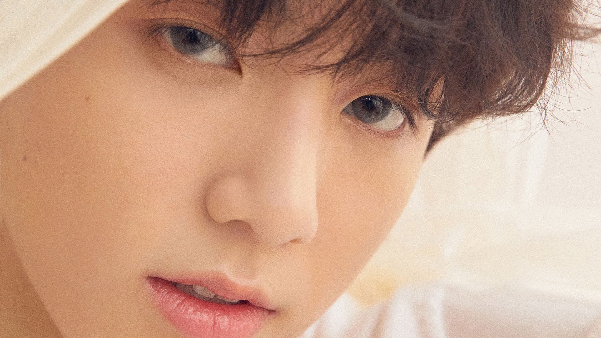 跨界风暴，英格兰足球险胜塞维利亚，C罗竟在NBA季后赛接管比赛？